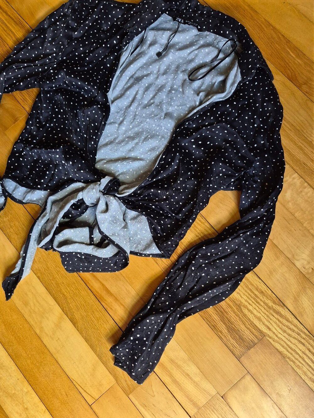 Zara Black Polka Dot Tie-Front Women’s Top - Picture 5 of 11
